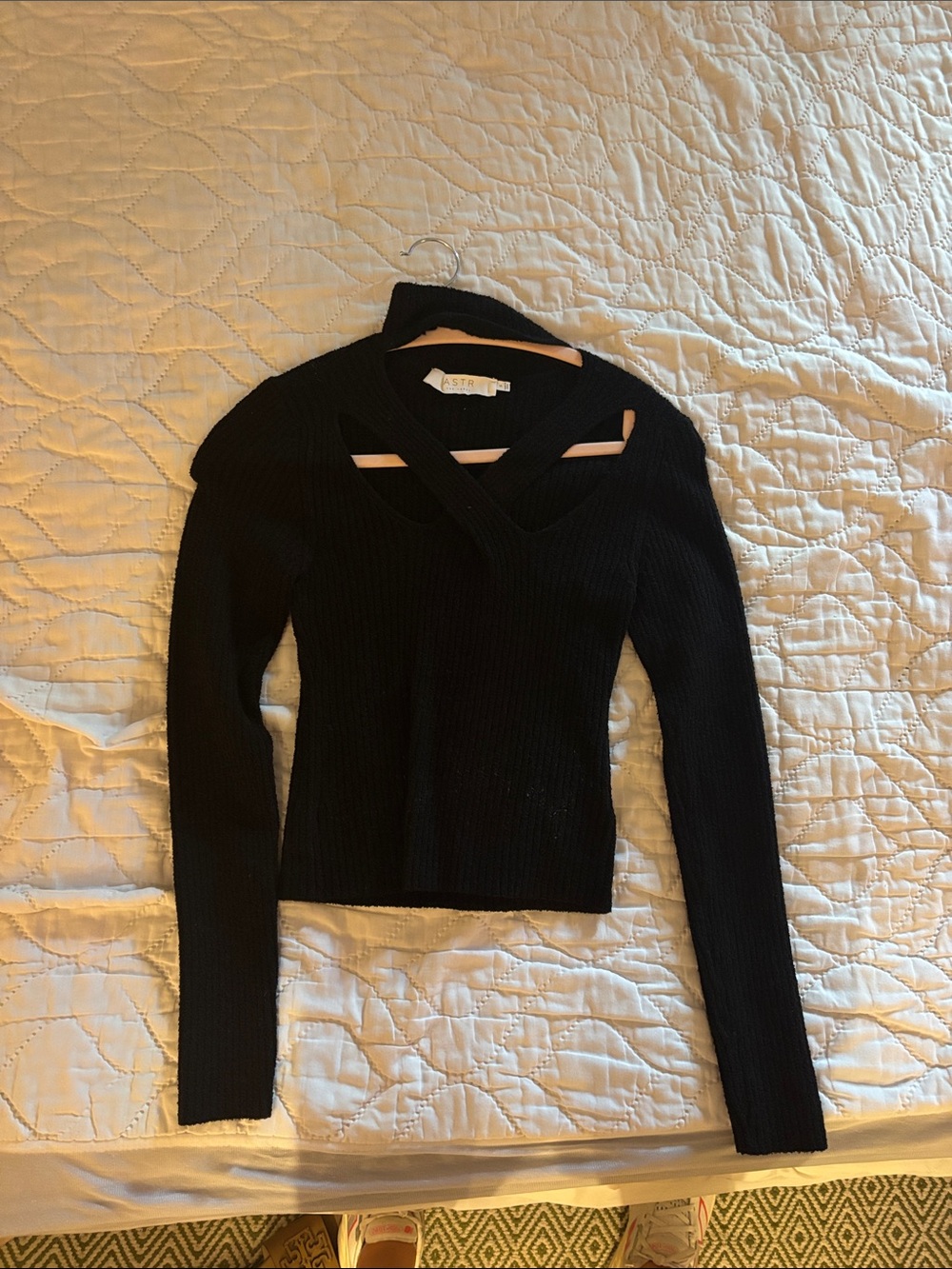 Astr Black Ribbed Crisscross V-Neck Sweater